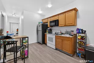 15 Townley St, Hartford, CT 06105 - Photo 5