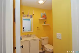 321 Greens Loop, Cheshire, CT 06410 - Photo 11