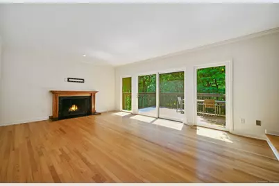 289 New Norwalk Road #22, New Canaan, CT 06840 - Photo 7