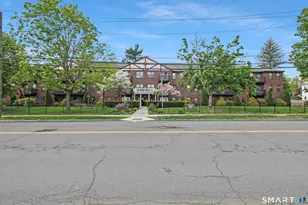 45 Highland St, West Hartford, CT 06119 - Photo 9