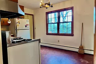 46 Walnut Ln, Wallingford, CT 06492 - Photo 9