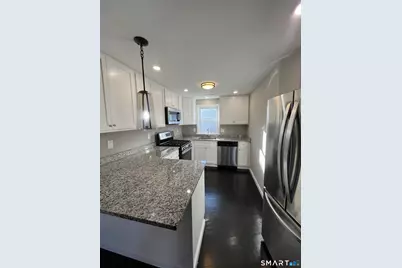 395 Blake Street #2nd Floor, New Haven, CT 06515 - Photo 3