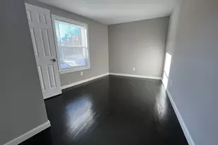 395 Blake St, New Haven, CT 06515 - Photo 9