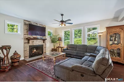 51 Hendricks Lane, Simsbury, CT 06070 - Photo 9