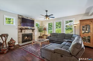 51 Hendricks Ln, Simsbury, CT 06070 - Photo 9