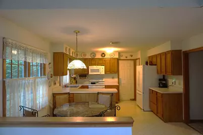 24 Green Woods Lane, Farmington, CT 06085 - Photo 3