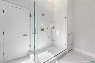 17 Clover Ln, Westport, CT 06880 - Photo 9