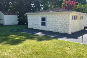 22 Fairview St, Milford, CT 06460 - Photo 27