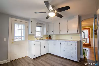 15 Earl Street, Vernon, CT 06066 - Photo 5