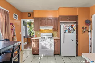 51 Marion St, Bridgeport, CT 06606 - Photo 25