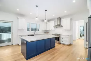 32 Long River Rd, Sherman, CT 06784 - Photo 3