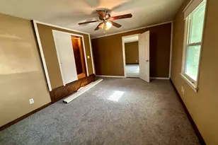 448 Tudor St, Waterbury, CT 06704 - Photo 19