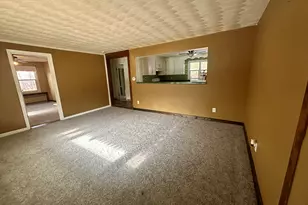 448 Tudor St, Waterbury, CT 06704 - Photo 9