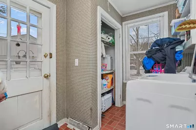 877 White Plains Road, Trumbull, CT 06611 - Photo 13