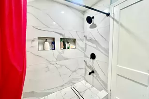 368 Lakewood Rd, Waterbury, CT 06704 - Photo 7