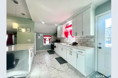 368 Lakewood Road, Waterbury, CT 06704 - Photo 3