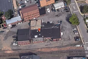 5 Cross St, Meriden, CT 06451 - Photo 1