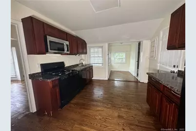 58 White Street #2nd flr, Stratford, CT 06615 - Photo 3