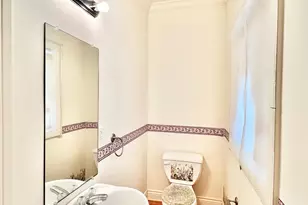 296 Hamilton Ave, Norwich, CT 06360 - Photo 31