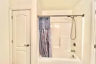 296 Hamilton Ave, Norwich, CT 06360 - Photo 27