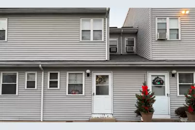 28 Linden Place #4, Stamford, CT 06902 - Photo 1