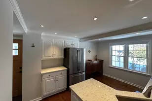 276 Dunnlea Rd, Fairfield, CT 06824 - Photo 11