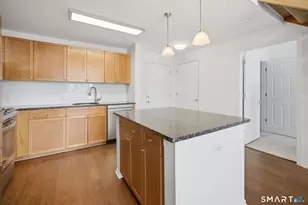 850 E Main St, Stamford, CT 06902 - Photo 7