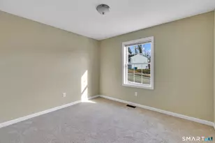 44 Shadybrook Ln, Waterbury, CT 06706 - Photo 13