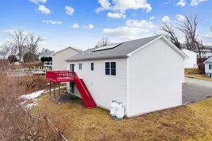 44 Shadybrook Ln, Waterbury, CT 06706 - Photo 31