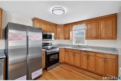 195 Middletown Avenue, Wethersfield, CT 06109 - Photo 11