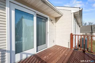 117 Dibble Hollow Ln, Windsor Locks, CT 06096 - Photo 31