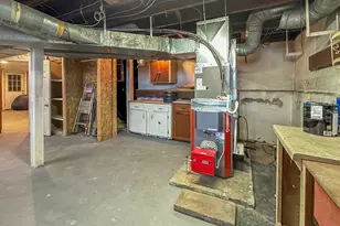 18 Phillips St, New London, CT 06320 - Photo 31