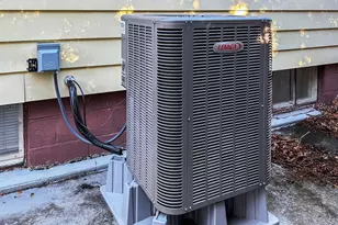 18 Phillips St, New London, CT 06320 - Photo 9