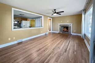 18 Phillips St, New London, CT 06320 - Photo 15