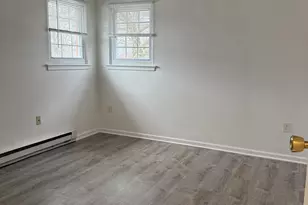 75 New St, Bristol, CT 06010 - Photo 9