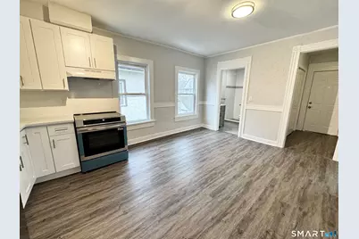 34 Hanford Avenue #2, Bridgeport, CT 06605 - Photo 5