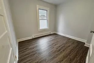 34 Hanford Ave, Bridgeport, CT 06605 - Photo 13