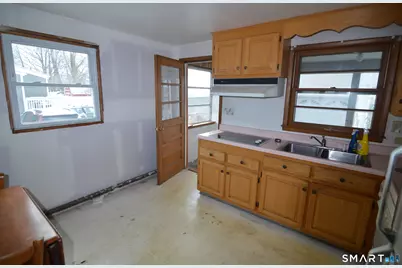 120 Chelsea Street, Stratford, CT 06615 - Photo 7