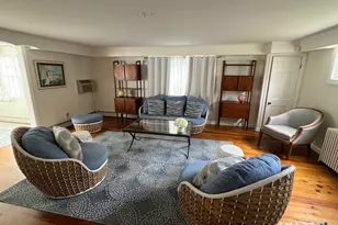 437 Hulls Farm ~carriage House~ Rd, Fairfield, CT 06890 - Photo 7