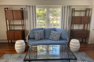 437 Hulls Farm ~carriage House~ Rd, Fairfield, CT 06890 - Photo 9