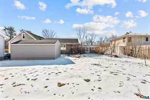 106 Burr St, East Haven, CT 06512 - Photo 35