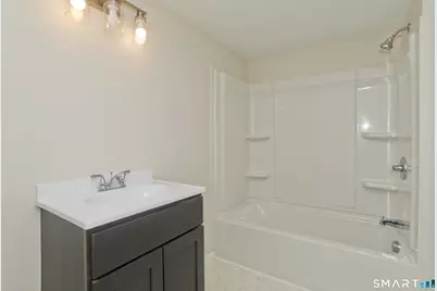 19 Kellogg Street, Westfield, MA 01085 - Photo 11