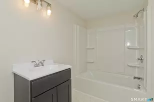 19 Kellogg St, Westfield, MA 01085 - Photo 11