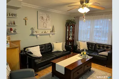 272 Court D, Bld 54 Court, Bridgeport, CT 06610 - Photo 3