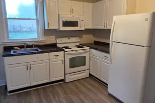 32 Channing St, New London, CT 06320 - Photo 7