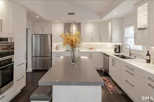 7 Dubois St, Stamford, CT 06905 - Photo 11