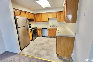 219 S Broad St, Meriden, CT 06450 - Photo 9