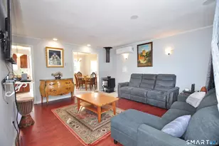 8 Cornfield Rd, Waterbury, CT 06704 - Photo 7