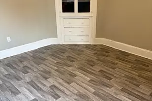 208 Fairview Ave, Bridgeport, CT 06606 - Photo 3