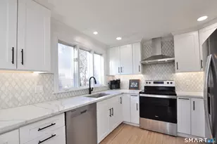 207 Hillcrest Rd, Bridgeport, CT 06606 - Photo 13